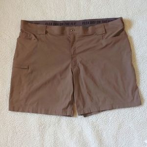 Duluth Trading, Mens Flex Dry On The Fly Shorts 9” brown Size 48